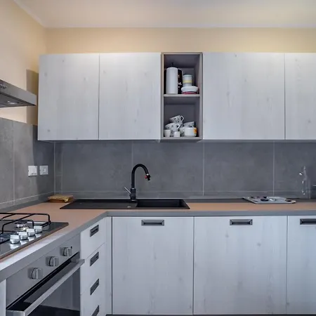 Comfy & Roomy - View On The Ligurian Hills! * Vezzano Ligure