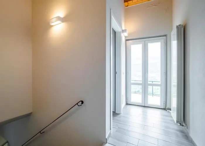 Guesthost - Comfy & Roomy - View On The Ligurian Hills! Lejlighed