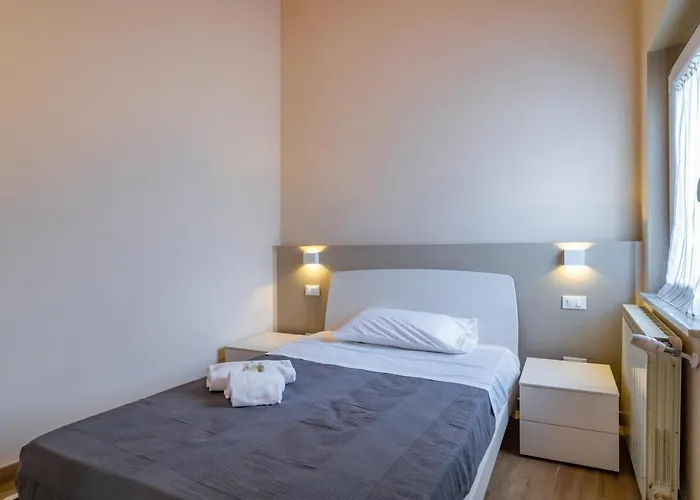 Guesthost - Comfy & Roomy - View On The Ligurian Hills! Lejlighed