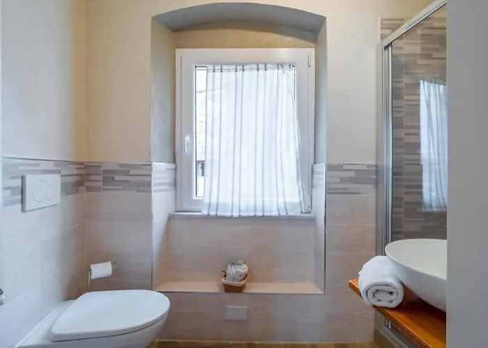 Guesthost - Comfy & Roomy - View On The Ligurian Hills! Vezzano Ligure
